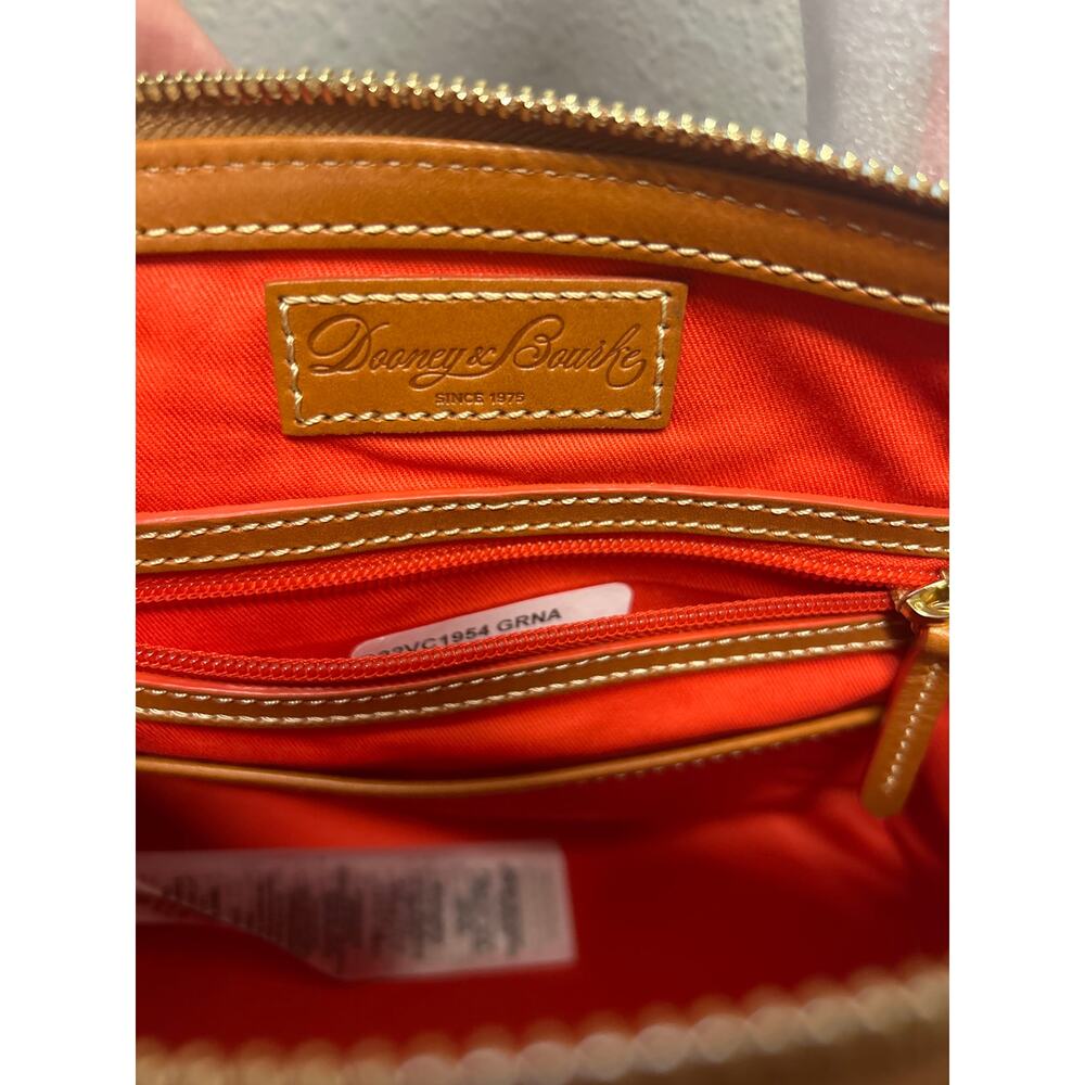 NWT Disney Dooney & Bourke Mickey Minnie Mouse Christmas 2022 Satchel Purse Bag - Picture 9 of 16